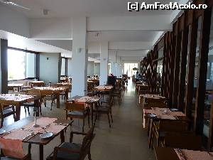 [P10] Restaurantul » foto by marian 1973
 - 
<span class="allrVoted glyphicon glyphicon-heart hidden" id="av637003"></span>
<a class="m-l-10 hidden" id="sv637003" onclick="voting_Foto_DelVot(,637003,18759)" role="button">șterge vot <span class="glyphicon glyphicon-remove"></span></a>
<a id="v9637003" class=" c-red"  onclick="voting_Foto_SetVot(637003)" role="button"><span class="glyphicon glyphicon-heart-empty"></span> <b>LIKE</b> = Votează poza</a> <img class="hidden"  id="f637003W9" src="/imagini/loader.gif" border="0" /><span class="AjErrMes hidden" id="e637003ErM"></span>