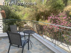 [P17] Vedere de la al doilea balcon al camerei de sus, spre curtea din spate a vilei » foto by Astor
 - 
<span class="allrVoted glyphicon glyphicon-heart hidden" id="av1414374"></span>
<a class="m-l-10 hidden" id="sv1414374" onclick="voting_Foto_DelVot(,1414374,18777)" role="button">șterge vot <span class="glyphicon glyphicon-remove"></span></a>
<a id="v91414374" class=" c-red"  onclick="voting_Foto_SetVot(1414374)" role="button"><span class="glyphicon glyphicon-heart-empty"></span> <b>LIKE</b> = Votează poza</a> <img class="hidden"  id="f1414374W9" src="/imagini/loader.gif" border="0" /><span class="AjErrMes hidden" id="e1414374ErM"></span>