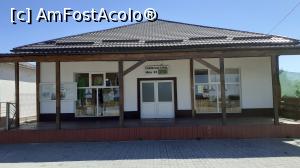 [P27] Căminul cultural și cele două vitrine ce constituie ”muzeul” satului » foto by Mitica49
 - 
<span class="allrVoted glyphicon glyphicon-heart hidden" id="av1258235"></span>
<a class="m-l-10 hidden" id="sv1258235" onclick="voting_Foto_DelVot(,1258235,18815)" role="button">șterge vot <span class="glyphicon glyphicon-remove"></span></a>
<a id="v91258235" class=" c-red"  onclick="voting_Foto_SetVot(1258235)" role="button"><span class="glyphicon glyphicon-heart-empty"></span> <b>LIKE</b> = Votează poza</a> <img class="hidden"  id="f1258235W9" src="/imagini/loader.gif" border="0" /><span class="AjErrMes hidden" id="e1258235ErM"></span>