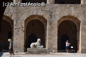 [P18] Curtea interioara, Palatul Marilor Maestri » foto by Dorina9
 - 
<span class="allrVoted glyphicon glyphicon-heart hidden" id="av1156027"></span>
<a class="m-l-10 hidden" id="sv1156027" onclick="voting_Foto_DelVot(,1156027,18817)" role="button">șterge vot <span class="glyphicon glyphicon-remove"></span></a>
<a id="v91156027" class=" c-red"  onclick="voting_Foto_SetVot(1156027)" role="button"><span class="glyphicon glyphicon-heart-empty"></span> <b>LIKE</b> = Votează poza</a> <img class="hidden"  id="f1156027W9" src="/imagini/loader.gif" border="0" /><span class="AjErrMes hidden" id="e1156027ErM"></span>