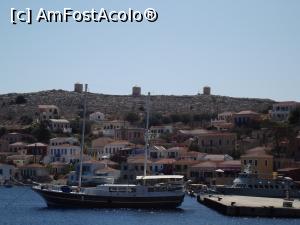 [P14] În portul din Halki » foto by irinad <span class="label label-default labelC_thin small">NEVOTABILĂ</span>