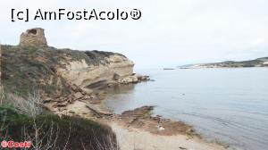 [P07] În xrum spre Bosa, scurtă oprire pe Spiaggia della Balena; se vede și Torre del Pozzo.  » foto by Costi
 - 
<span class="allrVoted glyphicon glyphicon-heart hidden" id="av1042263"></span>
<a class="m-l-10 hidden" id="sv1042263" onclick="voting_Foto_DelVot(,1042263,18818)" role="button">șterge vot <span class="glyphicon glyphicon-remove"></span></a>
<a id="v91042263" class=" c-red"  onclick="voting_Foto_SetVot(1042263)" role="button"><span class="glyphicon glyphicon-heart-empty"></span> <b>LIKE</b> = Votează poza</a> <img class="hidden"  id="f1042263W9" src="/imagini/loader.gif" border="0" /><span class="AjErrMes hidden" id="e1042263ErM"></span>