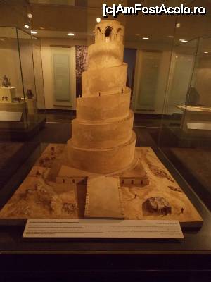 [P33] Sharjah, Muzeului Civilizatiei Islamice, macheta Minaret Marea Moschee din Samarra » foto by mprofeanu
 - 
<span class="allrVoted glyphicon glyphicon-heart hidden" id="av640214"></span>
<a class="m-l-10 hidden" id="sv640214" onclick="voting_Foto_DelVot(,640214,18827)" role="button">șterge vot <span class="glyphicon glyphicon-remove"></span></a>
<a id="v9640214" class=" c-red"  onclick="voting_Foto_SetVot(640214)" role="button"><span class="glyphicon glyphicon-heart-empty"></span> <b>LIKE</b> = Votează poza</a> <img class="hidden"  id="f640214W9" src="/imagini/loader.gif" border="0" /><span class="AjErrMes hidden" id="e640214ErM"></span>