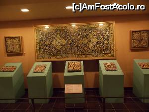 [P39] Sharjah, Muzeului Civilizatiei Islamice, ceramica islamica ornamentala » foto by mprofeanu
 - 
<span class="allrVoted glyphicon glyphicon-heart hidden" id="av640220"></span>
<a class="m-l-10 hidden" id="sv640220" onclick="voting_Foto_DelVot(,640220,18827)" role="button">șterge vot <span class="glyphicon glyphicon-remove"></span></a>
<a id="v9640220" class=" c-red"  onclick="voting_Foto_SetVot(640220)" role="button"><span class="glyphicon glyphicon-heart-empty"></span> <b>LIKE</b> = Votează poza</a> <img class="hidden"  id="f640220W9" src="/imagini/loader.gif" border="0" /><span class="AjErrMes hidden" id="e640220ErM"></span>