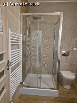 [P05] Cabina de duș » foto by adrianaglogo
 - 
<span class="allrVoted glyphicon glyphicon-heart hidden" id="av1494273"></span>
<a class="m-l-10 hidden" id="sv1494273" onclick="voting_Foto_DelVot(,1494273,18835)" role="button">șterge vot <span class="glyphicon glyphicon-remove"></span></a>
<a id="v91494273" class=" c-red"  onclick="voting_Foto_SetVot(1494273)" role="button"><span class="glyphicon glyphicon-heart-empty"></span> <b>LIKE</b> = Votează poza</a> <img class="hidden"  id="f1494273W9" src="/imagini/loader.gif" border="0" /><span class="AjErrMes hidden" id="e1494273ErM"></span>