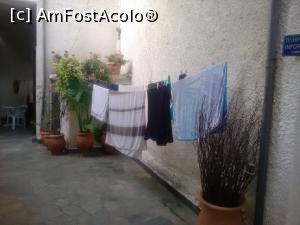 [P08] Serviciu self-laundry la greci » foto by valimi
 - 
<span class="allrVoted glyphicon glyphicon-heart hidden" id="av932577"></span>
<a class="m-l-10 hidden" id="sv932577" onclick="voting_Foto_DelVot(,932577,18838)" role="button">șterge vot <span class="glyphicon glyphicon-remove"></span></a>
<a id="v9932577" class=" c-red"  onclick="voting_Foto_SetVot(932577)" role="button"><span class="glyphicon glyphicon-heart-empty"></span> <b>LIKE</b> = Votează poza</a> <img class="hidden"  id="f932577W9" src="/imagini/loader.gif" border="0" /><span class="AjErrMes hidden" id="e932577ErM"></span>