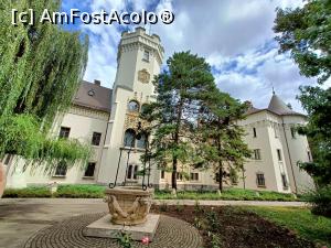 [P03] Castelul Károlyi - turn și fântâna venețiană. » foto by tata123 🔱
 - 
<span class="allrVoted glyphicon glyphicon-heart hidden" id="av1322119"></span>
<a class="m-l-10 hidden" id="sv1322119" onclick="voting_Foto_DelVot(,1322119,18845)" role="button">șterge vot <span class="glyphicon glyphicon-remove"></span></a>
<a id="v91322119" class=" c-red"  onclick="voting_Foto_SetVot(1322119)" role="button"><span class="glyphicon glyphicon-heart-empty"></span> <b>LIKE</b> = Votează poza</a> <img class="hidden"  id="f1322119W9" src="/imagini/loader.gif" border="0" /><span class="AjErrMes hidden" id="e1322119ErM"></span>