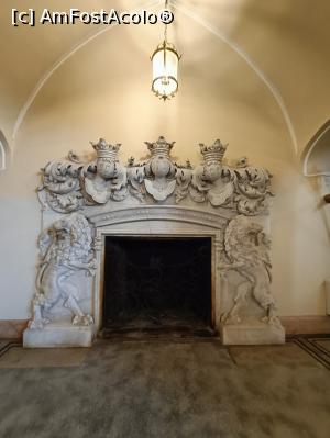 [P05] Șemineu bogat decorat la parter. » foto by tata123 🔱
 - 
<span class="allrVoted glyphicon glyphicon-heart hidden" id="av1322121"></span>
<a class="m-l-10 hidden" id="sv1322121" onclick="voting_Foto_DelVot(,1322121,18845)" role="button">șterge vot <span class="glyphicon glyphicon-remove"></span></a>
<a id="v91322121" class=" c-red"  onclick="voting_Foto_SetVot(1322121)" role="button"><span class="glyphicon glyphicon-heart-empty"></span> <b>LIKE</b> = Votează poza</a> <img class="hidden"  id="f1322121W9" src="/imagini/loader.gif" border="0" /><span class="AjErrMes hidden" id="e1322121ErM"></span>