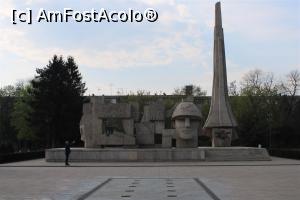 [P80] Carei, Monumentul Ostașului Român, are și inspirație maramureșeană, turla bisericilor » foto by mprofeanu
 - 
<span class="allrVoted glyphicon glyphicon-heart hidden" id="av1069715"></span>
<a class="m-l-10 hidden" id="sv1069715" onclick="voting_Foto_DelVot(,1069715,18846)" role="button">șterge vot <span class="glyphicon glyphicon-remove"></span></a>
<a id="v91069715" class=" c-red"  onclick="voting_Foto_SetVot(1069715)" role="button"><span class="glyphicon glyphicon-heart-empty"></span> <b>LIKE</b> = Votează poza</a> <img class="hidden"  id="f1069715W9" src="/imagini/loader.gif" border="0" /><span class="AjErrMes hidden" id="e1069715ErM"></span>