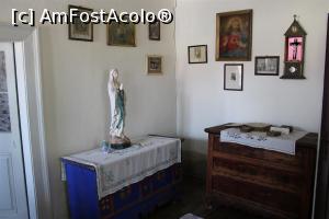 [P24] Petrești, Muzeul Şvăbesc, Altarul de unde Fecioara veghează asupra gazdelor și binecuvântează musafirii » foto by mprofeanu
 - 
<span class="allrVoted glyphicon glyphicon-heart hidden" id="av1077289"></span>
<a class="m-l-10 hidden" id="sv1077289" onclick="voting_Foto_DelVot(,1077289,18846)" role="button">șterge vot <span class="glyphicon glyphicon-remove"></span></a>
<a id="v91077289" class=" c-red"  onclick="voting_Foto_SetVot(1077289)" role="button"><span class="glyphicon glyphicon-heart-empty"></span> <b>LIKE</b> = Votează poza</a> <img class="hidden"  id="f1077289W9" src="/imagini/loader.gif" border="0" /><span class="AjErrMes hidden" id="e1077289ErM"></span>