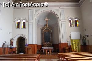 [P04] Căpleni, Biserica și Mănăstirea Franciscană “Sfântul Anton de Padova”, Altarul, se vede în dreapta intrarea la capelă » foto by mprofeanu
 - 
<span class="allrVoted glyphicon glyphicon-heart hidden" id="av1077266"></span>
<a class="m-l-10 hidden" id="sv1077266" onclick="voting_Foto_DelVot(,1077266,18846)" role="button">șterge vot <span class="glyphicon glyphicon-remove"></span></a>
<a id="v91077266" class=" c-red"  onclick="voting_Foto_SetVot(1077266)" role="button"><span class="glyphicon glyphicon-heart-empty"></span> <b>LIKE</b> = Votează poza</a> <img class="hidden"  id="f1077266W9" src="/imagini/loader.gif" border="0" /><span class="AjErrMes hidden" id="e1077266ErM"></span>