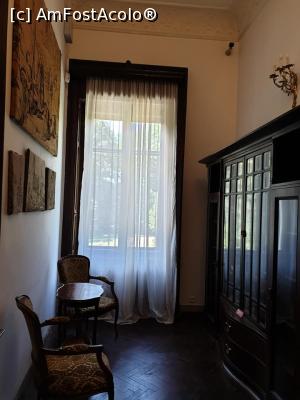 [P19] Cel de <strong>al doilea antreu, </strong>pozitionat inaintea sufrageriei, este destinat pregatirilor personalului de serviciu inaintea servirii mesei. Incaperea este de mici dimensiuni, cu mobilier strict functional dotat cu ustensile si instrumente necesare servirii mesei. » foto by geani anto
 - 
<span class="allrVoted glyphicon glyphicon-heart hidden" id="av1203523"></span>
<a class="m-l-10 hidden" id="sv1203523" onclick="voting_Foto_DelVot(,1203523,18846)" role="button">șterge vot <span class="glyphicon glyphicon-remove"></span></a>
<a id="v91203523" class=" c-red"  onclick="voting_Foto_SetVot(1203523)" role="button"><span class="glyphicon glyphicon-heart-empty"></span> <b>LIKE</b> = Votează poza</a> <img class="hidden"  id="f1203523W9" src="/imagini/loader.gif" border="0" /><span class="AjErrMes hidden" id="e1203523ErM"></span>