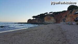 [P19] Plaja localnicilor - Praia dos Olhos d'agua » foto by phleau
 - 
<span class="allrVoted glyphicon glyphicon-heart hidden" id="av642604"></span>
<a class="m-l-10 hidden" id="sv642604" onclick="voting_Foto_DelVot(,642604,18867)" role="button">șterge vot <span class="glyphicon glyphicon-remove"></span></a>
<a id="v9642604" class=" c-red"  onclick="voting_Foto_SetVot(642604)" role="button"><span class="glyphicon glyphicon-heart-empty"></span> <b>LIKE</b> = Votează poza</a> <img class="hidden"  id="f642604W9" src="/imagini/loader.gif" border="0" /><span class="AjErrMes hidden" id="e642604ErM"></span>