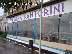 [P03] Fatada Tavernei. Se vede terasa acoperita (era ploaie!) si drumul de faleza.  » foto by dorinakiss
 - 
<span class="allrVoted glyphicon glyphicon-heart hidden" id="av992631"></span>
<a class="m-l-10 hidden" id="sv992631" onclick="voting_Foto_DelVot(,992631,18876)" role="button">șterge vot <span class="glyphicon glyphicon-remove"></span></a>
<a id="v9992631" class=" c-red"  onclick="voting_Foto_SetVot(992631)" role="button"><span class="glyphicon glyphicon-heart-empty"></span> <b>LIKE</b> = Votează poza</a> <img class="hidden"  id="f992631W9" src="/imagini/loader.gif" border="0" /><span class="AjErrMes hidden" id="e992631ErM"></span>