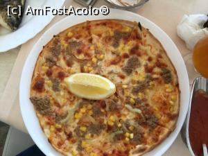 [P13] Terasa Acapulco - Pizza al tonno » foto by mishu
 - 
<span class="allrVoted glyphicon glyphicon-heart hidden" id="av871466"></span>
<a class="m-l-10 hidden" id="sv871466" onclick="voting_Foto_DelVot(,871466,18876)" role="button">șterge vot <span class="glyphicon glyphicon-remove"></span></a>
<a id="v9871466" class=" c-red"  onclick="voting_Foto_SetVot(871466)" role="button"><span class="glyphicon glyphicon-heart-empty"></span> <b>LIKE</b> = Votează poza</a> <img class="hidden"  id="f871466W9" src="/imagini/loader.gif" border="0" /><span class="AjErrMes hidden" id="e871466ErM"></span>