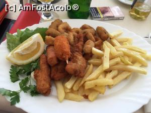 [P18] Terasa Acapulco - Si in sfarsit portia mea de fructe de mare pane cu cartofi prajiti, a fost DELICIOASA (scuze, dar nu ma pot abtine)  » foto by mishu
 - 
<span class="allrVoted glyphicon glyphicon-heart hidden" id="av871471"></span>
<a class="m-l-10 hidden" id="sv871471" onclick="voting_Foto_DelVot(,871471,18876)" role="button">șterge vot <span class="glyphicon glyphicon-remove"></span></a>
<a id="v9871471" class=" c-red"  onclick="voting_Foto_SetVot(871471)" role="button"><span class="glyphicon glyphicon-heart-empty"></span> <b>LIKE</b> = Votează poza</a> <img class="hidden"  id="f871471W9" src="/imagini/loader.gif" border="0" /><span class="AjErrMes hidden" id="e871471ErM"></span>