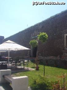 [P30] Terasa restaurantului Gothic » foto by sunflower
 - 
<span class="allrVoted glyphicon glyphicon-heart hidden" id="av327553"></span>
<a class="m-l-10 hidden" id="sv327553" onclick="voting_Foto_DelVot(,327553,18888)" role="button">șterge vot <span class="glyphicon glyphicon-remove"></span></a>
<a id="v9327553" class=" c-red"  onclick="voting_Foto_SetVot(327553)" role="button"><span class="glyphicon glyphicon-heart-empty"></span> <b>LIKE</b> = Votează poza</a> <img class="hidden"  id="f327553W9" src="/imagini/loader.gif" border="0" /><span class="AjErrMes hidden" id="e327553ErM"></span>