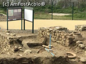 [P11] Cetatea antică de la Capul Sfântul Atanasie – Byala » foto by nicole33
 - 
<span class="allrVoted glyphicon glyphicon-heart hidden" id="av1103064"></span>
<a class="m-l-10 hidden" id="sv1103064" onclick="voting_Foto_DelVot(,1103064,18889)" role="button">șterge vot <span class="glyphicon glyphicon-remove"></span></a>
<a id="v91103064" class=" c-red"  onclick="voting_Foto_SetVot(1103064)" role="button"><span class="glyphicon glyphicon-heart-empty"></span> <b>LIKE</b> = Votează poza</a> <img class="hidden"  id="f1103064W9" src="/imagini/loader.gif" border="0" /><span class="AjErrMes hidden" id="e1103064ErM"></span>