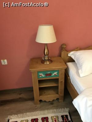 [P23] Detalii cameră » foto by krisstinna
 - 
<span class="allrVoted glyphicon glyphicon-heart hidden" id="av1193046"></span>
<a class="m-l-10 hidden" id="sv1193046" onclick="voting_Foto_DelVot(,1193046,18901)" role="button">șterge vot <span class="glyphicon glyphicon-remove"></span></a>
<a id="v91193046" class=" c-red"  onclick="voting_Foto_SetVot(1193046)" role="button"><span class="glyphicon glyphicon-heart-empty"></span> <b>LIKE</b> = Votează poza</a> <img class="hidden"  id="f1193046W9" src="/imagini/loader.gif" border="0" /><span class="AjErrMes hidden" id="e1193046ErM"></span>