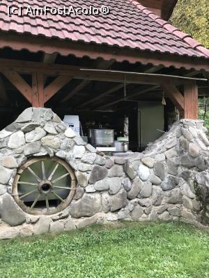 [P36] Prin curtea pensiunii » foto by krisstinna
 - 
<span class="allrVoted glyphicon glyphicon-heart hidden" id="av1193059"></span>
<a class="m-l-10 hidden" id="sv1193059" onclick="voting_Foto_DelVot(,1193059,18901)" role="button">șterge vot <span class="glyphicon glyphicon-remove"></span></a>
<a id="v91193059" class=" c-red"  onclick="voting_Foto_SetVot(1193059)" role="button"><span class="glyphicon glyphicon-heart-empty"></span> <b>LIKE</b> = Votează poza</a> <img class="hidden"  id="f1193059W9" src="/imagini/loader.gif" border="0" /><span class="AjErrMes hidden" id="e1193059ErM"></span>