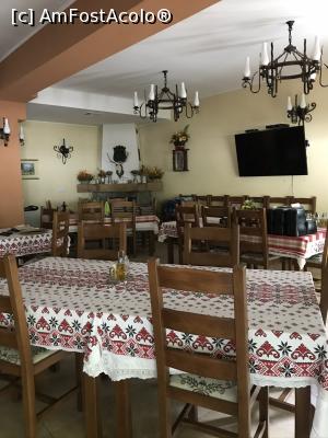 [P46] Restaurantul » foto by krisstinna
 - 
<span class="allrVoted glyphicon glyphicon-heart hidden" id="av1193069"></span>
<a class="m-l-10 hidden" id="sv1193069" onclick="voting_Foto_DelVot(,1193069,18901)" role="button">șterge vot <span class="glyphicon glyphicon-remove"></span></a>
<a id="v91193069" class=" c-red"  onclick="voting_Foto_SetVot(1193069)" role="button"><span class="glyphicon glyphicon-heart-empty"></span> <b>LIKE</b> = Votează poza</a> <img class="hidden"  id="f1193069W9" src="/imagini/loader.gif" border="0" /><span class="AjErrMes hidden" id="e1193069ErM"></span>