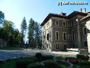 [P30] Castelul Cantacuzino - Curtea interioara » foto by Paty
 - 
<span class="allrVoted glyphicon glyphicon-heart hidden" id="av376392"></span>
<a class="m-l-10 hidden" id="sv376392" onclick="voting_Foto_DelVot(,376392,18916)" role="button">șterge vot <span class="glyphicon glyphicon-remove"></span></a>
<a id="v9376392" class=" c-red"  onclick="voting_Foto_SetVot(376392)" role="button"><span class="glyphicon glyphicon-heart-empty"></span> <b>LIKE</b> = Votează poza</a> <img class="hidden"  id="f376392W9" src="/imagini/loader.gif" border="0" /><span class="AjErrMes hidden" id="e376392ErM"></span>