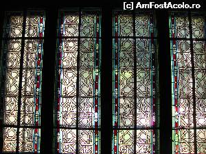 [P17] Vitraliile sunt foarte frumoase în întreg castelul.  » foto by Floryn81
 - 
<span class="allrVoted glyphicon glyphicon-heart hidden" id="av639127"></span>
<a class="m-l-10 hidden" id="sv639127" onclick="voting_Foto_DelVot(,639127,18916)" role="button">șterge vot <span class="glyphicon glyphicon-remove"></span></a>
<a id="v9639127" class=" c-red"  onclick="voting_Foto_SetVot(639127)" role="button"><span class="glyphicon glyphicon-heart-empty"></span> <b>LIKE</b> = Votează poza</a> <img class="hidden"  id="f639127W9" src="/imagini/loader.gif" border="0" /><span class="AjErrMes hidden" id="e639127ErM"></span>