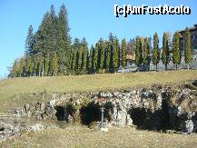 [P03] Castelul Cantacuzino din Busteni, grota artificiala » foto by magdalena
 - 
<span class="allrVoted glyphicon glyphicon-heart hidden" id="av272975"></span>
<a class="m-l-10 hidden" id="sv272975" onclick="voting_Foto_DelVot(,272975,18916)" role="button">șterge vot <span class="glyphicon glyphicon-remove"></span></a>
<a id="v9272975" class=" c-red"  onclick="voting_Foto_SetVot(272975)" role="button"><span class="glyphicon glyphicon-heart-empty"></span> <b>LIKE</b> = Votează poza</a> <img class="hidden"  id="f272975W9" src="/imagini/loader.gif" border="0" /><span class="AjErrMes hidden" id="e272975ErM"></span>