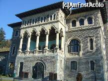 [P08] Castelul Cantacuzino din Busteni, balconul Castelului » foto by magdalena
 - 
<span class="allrVoted glyphicon glyphicon-heart hidden" id="av272985"></span>
<a class="m-l-10 hidden" id="sv272985" onclick="voting_Foto_DelVot(,272985,18916)" role="button">șterge vot <span class="glyphicon glyphicon-remove"></span></a>
<a id="v9272985" class=" c-red"  onclick="voting_Foto_SetVot(272985)" role="button"><span class="glyphicon glyphicon-heart-empty"></span> <b>LIKE</b> = Votează poza</a> <img class="hidden"  id="f272985W9" src="/imagini/loader.gif" border="0" /><span class="AjErrMes hidden" id="e272985ErM"></span>