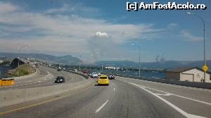 [P53] Intrare in Kelowna. In departare se observa fumul generat de un incendiu forestier. Afara - 38 grade Celsius!  » foto by Bujie
 - 
<span class="allrVoted glyphicon glyphicon-heart hidden" id="av646351"></span>
<a class="m-l-10 hidden" id="sv646351" onclick="voting_Foto_DelVot(,646351,18917)" role="button">șterge vot <span class="glyphicon glyphicon-remove"></span></a>
<a id="v9646351" class=" c-red"  onclick="voting_Foto_SetVot(646351)" role="button"><span class="glyphicon glyphicon-heart-empty"></span> <b>LIKE</b> = Votează poza</a> <img class="hidden"  id="f646351W9" src="/imagini/loader.gif" border="0" /><span class="AjErrMes hidden" id="e646351ErM"></span>