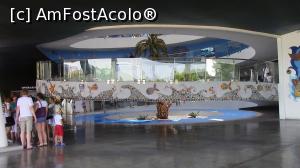 [P27] Asteptand sa intram la Aquarium.  » foto by ovidiuyepi
 - 
<span class="allrVoted glyphicon glyphicon-heart hidden" id="av1158507"></span>
<a class="m-l-10 hidden" id="sv1158507" onclick="voting_Foto_DelVot(,1158507,18918)" role="button">șterge vot <span class="glyphicon glyphicon-remove"></span></a>
<a id="v91158507" class=" c-red"  onclick="voting_Foto_SetVot(1158507)" role="button"><span class="glyphicon glyphicon-heart-empty"></span> <b>LIKE</b> = Votează poza</a> <img class="hidden"  id="f1158507W9" src="/imagini/loader.gif" border="0" /><span class="AjErrMes hidden" id="e1158507ErM"></span>