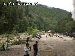 [P39] Cu mocanita pe Valea Vaserului - se fac poze si de ei si de noi » foto by mishu
 - 
<span class="allrVoted glyphicon glyphicon-heart hidden" id="av898794"></span>
<a class="m-l-10 hidden" id="sv898794" onclick="voting_Foto_DelVot(,898794,18930)" role="button">șterge vot <span class="glyphicon glyphicon-remove"></span></a>
<a id="v9898794" class=" c-red"  onclick="voting_Foto_SetVot(898794)" role="button"><span class="glyphicon glyphicon-heart-empty"></span> <b>LIKE</b> = Votează poza</a> <img class="hidden"  id="f898794W9" src="/imagini/loader.gif" border="0" /><span class="AjErrMes hidden" id="e898794ErM"></span>