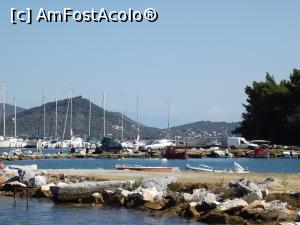 [P03] Micul port din Achilleio prin care am trecut la dus » foto by irinad
 - 
<span class="allrVoted glyphicon glyphicon-heart hidden" id="av901859"></span>
<a class="m-l-10 hidden" id="sv901859" onclick="voting_Foto_DelVot(,901859,18936)" role="button">șterge vot <span class="glyphicon glyphicon-remove"></span></a>
<a id="v9901859" class=" c-red"  onclick="voting_Foto_SetVot(901859)" role="button"><span class="glyphicon glyphicon-heart-empty"></span> <b>LIKE</b> = Votează poza</a> <img class="hidden"  id="f901859W9" src="/imagini/loader.gif" border="0" /><span class="AjErrMes hidden" id="e901859ErM"></span>
