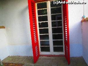 [P17] Intrare in casuta de 60 lei, cu obloane de lemn.  » foto by vulpe mihaela
 - 
<span class="allrVoted glyphicon glyphicon-heart hidden" id="av647714"></span>
<a class="m-l-10 hidden" id="sv647714" onclick="voting_Foto_DelVot(,647714,18952)" role="button">șterge vot <span class="glyphicon glyphicon-remove"></span></a>
<a id="v9647714" class=" c-red"  onclick="voting_Foto_SetVot(647714)" role="button"><span class="glyphicon glyphicon-heart-empty"></span> <b>LIKE</b> = Votează poza</a> <img class="hidden"  id="f647714W9" src="/imagini/loader.gif" border="0" /><span class="AjErrMes hidden" id="e647714ErM"></span>