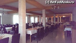 [P07] Sala restaurantului de la parterul cldirii » foto by Catzus
 - 
<span class="allrVoted glyphicon glyphicon-heart hidden" id="av648169"></span>
<a class="m-l-10 hidden" id="sv648169" onclick="voting_Foto_DelVot(,648169,18959)" role="button">șterge vot <span class="glyphicon glyphicon-remove"></span></a>
<a id="v9648169" class=" c-red"  onclick="voting_Foto_SetVot(648169)" role="button"><span class="glyphicon glyphicon-heart-empty"></span> <b>LIKE</b> = Votează poza</a> <img class="hidden"  id="f648169W9" src="/imagini/loader.gif" border="0" /><span class="AjErrMes hidden" id="e648169ErM"></span>