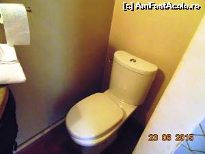 [P09] Wc -ul.  » foto by melena
 - 
<span class="allrVoted glyphicon glyphicon-heart hidden" id="av650057"></span>
<a class="m-l-10 hidden" id="sv650057" onclick="voting_Foto_DelVot(,650057,18998)" role="button">șterge vot <span class="glyphicon glyphicon-remove"></span></a>
<a id="v9650057" class=" c-red"  onclick="voting_Foto_SetVot(650057)" role="button"><span class="glyphicon glyphicon-heart-empty"></span> <b>LIKE</b> = Votează poza</a> <img class="hidden"  id="f650057W9" src="/imagini/loader.gif" border="0" /><span class="AjErrMes hidden" id="e650057ErM"></span>