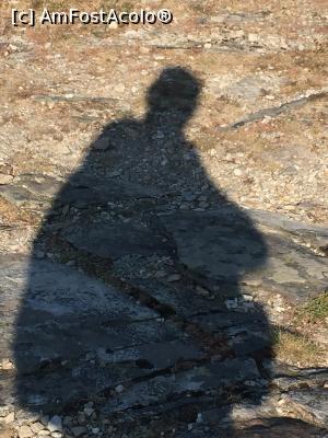 [P31] din ciclul ''umbra lui Mircea la Cozia', aici umbra lui Dan pe Ypsario » foto by Dan&Ema
 - 
<span class="allrVoted glyphicon glyphicon-heart hidden" id="av878991"></span>
<a class="m-l-10 hidden" id="sv878991" onclick="voting_Foto_DelVot(,878991,19009)" role="button">șterge vot <span class="glyphicon glyphicon-remove"></span></a>
<a id="v9878991" class=" c-red"  onclick="voting_Foto_SetVot(878991)" role="button"><span class="glyphicon glyphicon-heart-empty"></span> <b>LIKE</b> = Votează poza</a> <img class="hidden"  id="f878991W9" src="/imagini/loader.gif" border="0" /><span class="AjErrMes hidden" id="e878991ErM"></span>