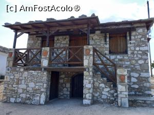 [P16] Casă in Kastro » foto by Mika
 - 
<span class="allrVoted glyphicon glyphicon-heart hidden" id="av1395517"></span>
<a class="m-l-10 hidden" id="sv1395517" onclick="voting_Foto_DelVot(,1395517,19011)" role="button">șterge vot <span class="glyphicon glyphicon-remove"></span></a>
<a id="v91395517" class=" c-red"  onclick="voting_Foto_SetVot(1395517)" role="button"><span class="glyphicon glyphicon-heart-empty"></span> <b>LIKE</b> = Votează poza</a> <img class="hidden"  id="f1395517W9" src="/imagini/loader.gif" border="0" /><span class="AjErrMes hidden" id="e1395517ErM"></span>