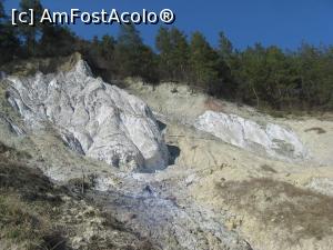 [P07] In mai multe locuri, ploaia spala versantii canionului si sarea ajunge la suprafata pamantului.  » foto by dorgo
 - 
<span class="allrVoted glyphicon glyphicon-heart hidden" id="av1129840"></span>
<a class="m-l-10 hidden" id="sv1129840" onclick="voting_Foto_DelVot(,1129840,19028)" role="button">șterge vot <span class="glyphicon glyphicon-remove"></span></a>
<a id="v91129840" class=" c-red"  onclick="voting_Foto_SetVot(1129840)" role="button"><span class="glyphicon glyphicon-heart-empty"></span> <b>LIKE</b> = Votează poza</a> <img class="hidden"  id="f1129840W9" src="/imagini/loader.gif" border="0" /><span class="AjErrMes hidden" id="e1129840ErM"></span>