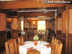 [P01] Casa Iacob - vedere din restaurant » foto by dandana
 - 
<span class="allrVoted glyphicon glyphicon-heart hidden" id="av651457"></span>
<a class="m-l-10 hidden" id="sv651457" onclick="voting_Foto_DelVot(,651457,19029)" role="button">șterge vot <span class="glyphicon glyphicon-remove"></span></a>
<a id="v9651457" class=" c-red"  onclick="voting_Foto_SetVot(651457)" role="button"><span class="glyphicon glyphicon-heart-empty"></span> <b>LIKE</b> = Votează poza</a> <img class="hidden"  id="f651457W9" src="/imagini/loader.gif" border="0" /><span class="AjErrMes hidden" id="e651457ErM"></span>
