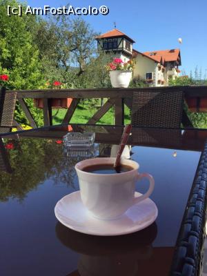 [P07] Cafeaua de dimineata :)  » foto by Mari7
 - 
<span class="allrVoted glyphicon glyphicon-heart hidden" id="av895688"></span>
<a class="m-l-10 hidden" id="sv895688" onclick="voting_Foto_DelVot(,895688,19069)" role="button">șterge vot <span class="glyphicon glyphicon-remove"></span></a>
<a id="v9895688" class=" c-red"  onclick="voting_Foto_SetVot(895688)" role="button"><span class="glyphicon glyphicon-heart-empty"></span> <b>LIKE</b> = Votează poza</a> <img class="hidden"  id="f895688W9" src="/imagini/loader.gif" border="0" /><span class="AjErrMes hidden" id="e895688ErM"></span>