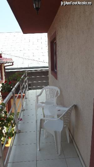 [P03] balconul spre rasarit de 10 metri » foto by eeugenus
 - 
<span class="allrVoted glyphicon glyphicon-heart hidden" id="av654578"></span>
<a class="m-l-10 hidden" id="sv654578" onclick="voting_Foto_DelVot(,654578,19071)" role="button">șterge vot <span class="glyphicon glyphicon-remove"></span></a>
<a id="v9654578" class=" c-red"  onclick="voting_Foto_SetVot(654578)" role="button"><span class="glyphicon glyphicon-heart-empty"></span> <b>LIKE</b> = Votează poza</a> <img class="hidden"  id="f654578W9" src="/imagini/loader.gif" border="0" /><span class="AjErrMes hidden" id="e654578ErM"></span>