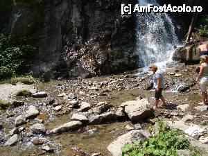 [P20] ['Cascada Vârciorog'] / Micul lac de la baza cascadei.  » foto by Utube
 - 
<span class="allrVoted glyphicon glyphicon-heart hidden" id="av400425"></span>
<a class="m-l-10 hidden" id="sv400425" onclick="voting_Foto_DelVot(,400425,19078)" role="button">șterge vot <span class="glyphicon glyphicon-remove"></span></a>
<a id="v9400425" class=" c-red"  onclick="voting_Foto_SetVot(400425)" role="button"><span class="glyphicon glyphicon-heart-empty"></span> <b>LIKE</b> = Votează poza</a> <img class="hidden"  id="f400425W9" src="/imagini/loader.gif" border="0" /><span class="AjErrMes hidden" id="e400425ErM"></span>