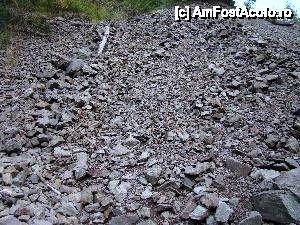 [P04] ['Cascada Vârciorog'] / Pietrișul care acoperă fosta mină ”ucigașă”.  » foto by Utube
 - 
<span class="allrVoted glyphicon glyphicon-heart hidden" id="av400409"></span>
<a class="m-l-10 hidden" id="sv400409" onclick="voting_Foto_DelVot(,400409,19078)" role="button">șterge vot <span class="glyphicon glyphicon-remove"></span></a>
<a id="v9400409" class=" c-red"  onclick="voting_Foto_SetVot(400409)" role="button"><span class="glyphicon glyphicon-heart-empty"></span> <b>LIKE</b> = Votează poza</a> <img class="hidden"  id="f400409W9" src="/imagini/loader.gif" border="0" /><span class="AjErrMes hidden" id="e400409ErM"></span>