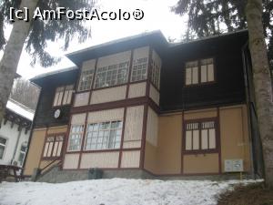 [P01] Vila Muntenia din Sovata, iarna » foto by dorgo
 - 
<span class="allrVoted glyphicon glyphicon-heart hidden" id="av1139513"></span>
<a class="m-l-10 hidden" id="sv1139513" onclick="voting_Foto_DelVot(,1139513,19080)" role="button">șterge vot <span class="glyphicon glyphicon-remove"></span></a>
<a id="v91139513" class=" c-red"  onclick="voting_Foto_SetVot(1139513)" role="button"><span class="glyphicon glyphicon-heart-empty"></span> <b>LIKE</b> = Votează poza</a> <img class="hidden"  id="f1139513W9" src="/imagini/loader.gif" border="0" /><span class="AjErrMes hidden" id="e1139513ErM"></span>