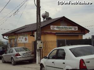 [P21] Plăcintăria Papu Saru, ultima clădire de pe partea cu Vila Romeo, în drum spre faleză.  » foto by Carmen Ion
 - 
<span class="allrVoted glyphicon glyphicon-heart hidden" id="av654628"></span>
<a class="m-l-10 hidden" id="sv654628" onclick="voting_Foto_DelVot(,654628,19083)" role="button">șterge vot <span class="glyphicon glyphicon-remove"></span></a>
<a id="v9654628" class=" c-red"  onclick="voting_Foto_SetVot(654628)" role="button"><span class="glyphicon glyphicon-heart-empty"></span> <b>LIKE</b> = Votează poza</a> <img class="hidden"  id="f654628W9" src="/imagini/loader.gif" border="0" /><span class="AjErrMes hidden" id="e654628ErM"></span>