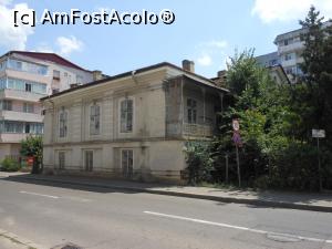 [P11] Roman - Casa vornicului Done în pericol de prăbușire. » foto by iulianic
 - 
<span class="allrVoted glyphicon glyphicon-heart hidden" id="av1187134"></span>
<a class="m-l-10 hidden" id="sv1187134" onclick="voting_Foto_DelVot(,1187134,19098)" role="button">șterge vot <span class="glyphicon glyphicon-remove"></span></a>
<a id="v91187134" class=" c-red"  onclick="voting_Foto_SetVot(1187134)" role="button"><span class="glyphicon glyphicon-heart-empty"></span> <b>LIKE</b> = Votează poza</a> <img class="hidden"  id="f1187134W9" src="/imagini/loader.gif" border="0" /><span class="AjErrMes hidden" id="e1187134ErM"></span>