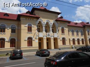[P15] Roman - Colegiul Național Roman Vodă. » foto by iulianic
 - 
<span class="allrVoted glyphicon glyphicon-heart hidden" id="av1187138"></span>
<a class="m-l-10 hidden" id="sv1187138" onclick="voting_Foto_DelVot(,1187138,19098)" role="button">șterge vot <span class="glyphicon glyphicon-remove"></span></a>
<a id="v91187138" class=" c-red"  onclick="voting_Foto_SetVot(1187138)" role="button"><span class="glyphicon glyphicon-heart-empty"></span> <b>LIKE</b> = Votează poza</a> <img class="hidden"  id="f1187138W9" src="/imagini/loader.gif" border="0" /><span class="AjErrMes hidden" id="e1187138ErM"></span>