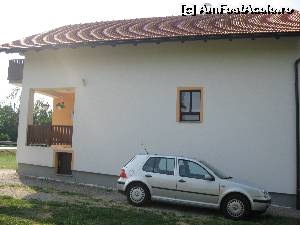 [P01] casa Matija, vazuta din lateral, acolo unde se afla si mesele si bancutele » foto by kiwivik
 - 
<span class="allrVoted glyphicon glyphicon-heart hidden" id="av655958"></span>
<a class="m-l-10 hidden" id="sv655958" onclick="voting_Foto_DelVot(,655958,19104)" role="button">șterge vot <span class="glyphicon glyphicon-remove"></span></a>
<a id="v9655958" class=" c-red"  onclick="voting_Foto_SetVot(655958)" role="button"><span class="glyphicon glyphicon-heart-empty"></span> <b>LIKE</b> = Votează poza</a> <img class="hidden"  id="f655958W9" src="/imagini/loader.gif" border="0" /><span class="AjErrMes hidden" id="e655958ErM"></span>