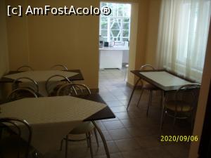 [P08] Sala de mese » foto by puiutea
 - 
<span class="allrVoted glyphicon glyphicon-heart hidden" id="av1188147"></span>
<a class="m-l-10 hidden" id="sv1188147" onclick="voting_Foto_DelVot(,1188147,19110)" role="button">șterge vot <span class="glyphicon glyphicon-remove"></span></a>
<a id="v91188147" class=" c-red"  onclick="voting_Foto_SetVot(1188147)" role="button"><span class="glyphicon glyphicon-heart-empty"></span> <b>LIKE</b> = Votează poza</a> <img class="hidden"  id="f1188147W9" src="/imagini/loader.gif" border="0" /><span class="AjErrMes hidden" id="e1188147ErM"></span>